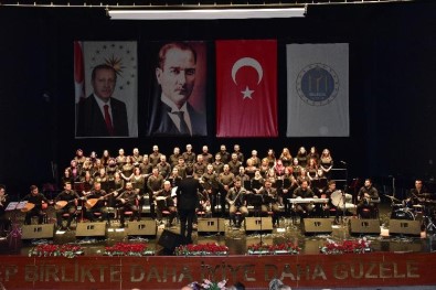 Bilecik'te Türk Halk Müziği Konseri