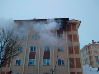 Bitlis'te Ev Yangını