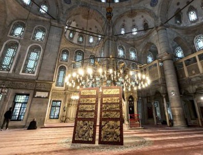 Eyüp Sultan Camisi, Savatlı'nın eserlerine kapılarını açtı
