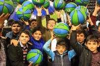 AKROBASİ GÖSTERİSİ - Merkezefendi'de 'Karneni Getir, Topunu Götür' Projesi Bu Yıl Da Devam Ediyor