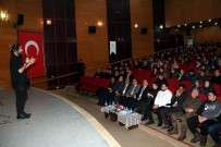 İDRIS AKBıYıK - Sanatçı Yiğit Okan, Hakkari'de Konser Verdi