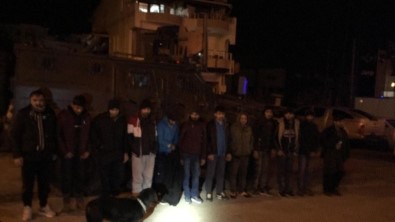 Tekirdağ'da 12 Kaçak Göçmen Yakalandı