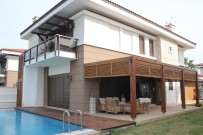 Ünlü Sanatçı Peter Alexander'ın Oğlunun Cenazesi Viyana'ya Gönderildi