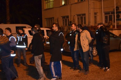 Uyuşturucu Satıcılarına Şafak Operasyonu Açıklaması 22 Gözaltı