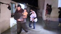 HATAY HAVALİMANI - Hatay'da Şiddetli Yağış Bentleri Yıktı, Ev Ve Ahırları Su Bastı