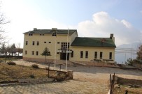 RECEP YAZıCıOĞLU - Merhum Vali Recep Yazıcıoğlu Tarafından Büyük Ümitlerle Yaptırılmıştı