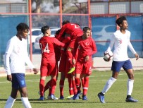 METİN OKTAY - Milliler İngiltere'yi Geçip Finale Yükseldi