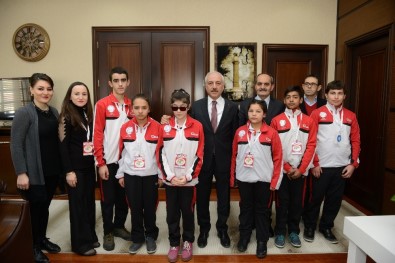 Özel Öğrencilerden Başkan Gül'e Ziyaret