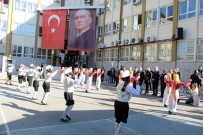 MÜNIR KARALOĞLU - Antalya'da 452 Bin Öğrencinin Karne Sevinci