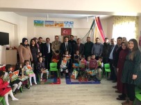 Çaldıran'da Karne Dağıtımı