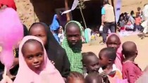 KATARAKT AMELİYATI - İlk Kez Pamuk Şeker Yiyen Afrikalı Çocukların Mutluluğu