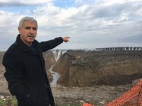 KARAKUYU - İzmir'deki Ürküten Doğa Olayında Sular Çekilmeye Devam Ediyor