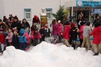KARTOPU SAVAŞI - Karne Heyecanı Yerini Kar Sevincine Bıraktı
