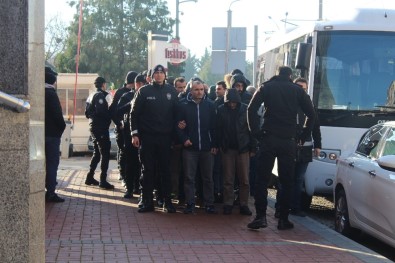 Kocaeli'de FETÖ/PDY Şüphelisi 19 Askeri Personel Adliyeye Sevk Edildi
