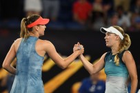 MARİA SHARAPOVA - Maria Sharapova, Son Şampiyon Wozniacki'yi Eledi
