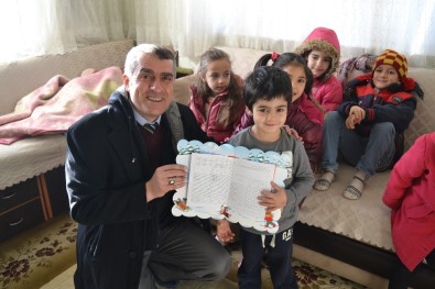 Okula Gidemeyen Minik Zeynep'e Moral Karnesi