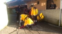 EVDE TEK BAŞINA - (Özel) Yaşlı Kadın, 'Çatımın Üzerinden Geçiyor' Diye Komşusunun Elektrik Kablosunu Kesti