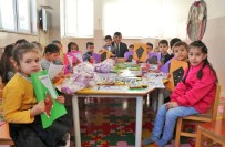 ŞEHITKAMIL BELEDIYESI - Şehitkamilli Miniklerin İlk Karne Heyecanı