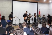 TED Öğrencileri Konser Geliriyle Okulu Boyadı