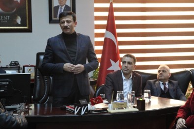 AK Partili Hamza Dağ Açıklaması 'İzmir'de 3,5 Aydır Tiyatro İzliyoruz'