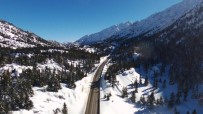KAR KALINLIĞI - Beyaza Bürünen Toros Dağları Drone İle Görüntülendi