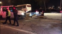 TRAFİK YOĞUNLUĞU - İzmir'de Trafik Kazası Açıklaması 2 Yaralı