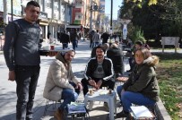 SEYYAR SATICILAR - Kızıltepe'de 60 Günlük Yağışlardan Sonra Bahardan Kalma Günler Yaşanıyor