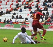 SALİH DURSUN - Spor Toto Süper Lig Açıklaması Antalyaspor Açıklaması 0 - İstikbal Mobilya Kayserispor Açıklaması 0 (İlk Yarı)