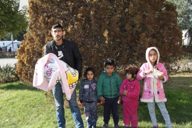 Türkiye'de Doğan Suriyeli Çocuklar Anavatanlarıyla Tanışacak