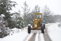 KUTLUDÜĞÜN - Altıeylül'de Kar İle Mücadele Başladı