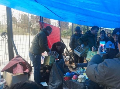 Edirnekapı'da Düzenlenen Operasyonda Ele Geçirilen Yabani Kuşlar Doğaya Salındı