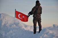 ÖZEL HAREKAT POLİSLERİ - Kahramanlar Vatan Nöbetinde