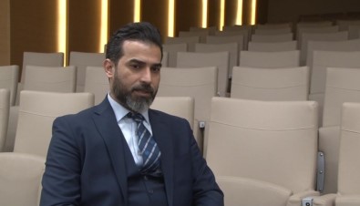 Ünlü Doktor Ağrı Tedavisi İçin İstanbul'da