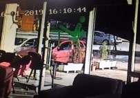 ŞİDDETLİ RÜZGAR - Çatı Böyle Uçtu Açıklaması Saniyelerle Kurtuldu