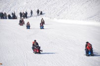 KARNE HEDİYESİ - Karne Hediyesi Yedikuyular Oldu