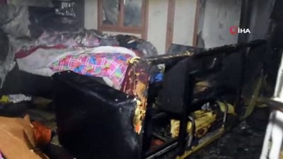 Tosya'da 10 Kişinin Yaşadığı Evde Yangın