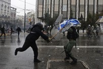 Yunanistan'daki Protestolarda 2 Türk Gözaltına Alındı İddiası