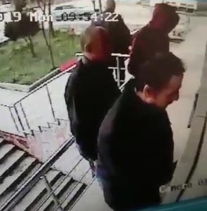 ATM'den Çaldığı Parayla Lokantada Yakalandı