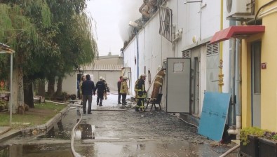 Çiğli'deki Korkutan Fabrika Yangını Kontrol Altında