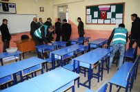 FETHİYE KAYMAKAMI - Denetimli Serbestlik Hükümlüleri Okulların Bakımını Yapıyor