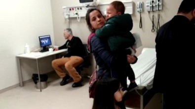 Hasta Çocuklar Ağlarken Doktor İskambil Oynadı