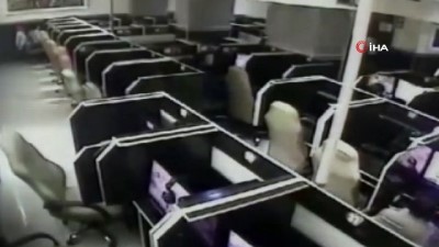 İnternet Kafede Cep Telefonu Hırsızlığı