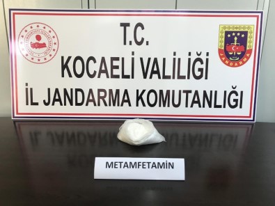 Kocaeli'de 575 Gram Metamfetaminin Maddesi Yakalandı