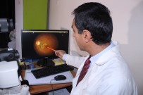 GÖZ HASTALIKLARI - (Özel) İzmir'de Akıl Almaz Olay Açıklaması Kediden Bulaşan Parazit Gözlerini Kör Etti