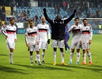 ROBİNHO - Demba Ba Başakşehir'de