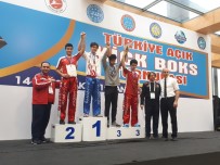 MELİH SELÇUK - Kick boksta 3 gümüş 1 bronz madalya