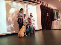 LABRADOR - Veterinerler Okulları Dolaşarak Öğrencilere Hayvan Sevgisi Aşılıyor