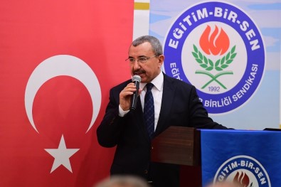 AK Parti Ataşehir Belediye Başkan Adayı İsmail Erdem, 'Bugüne Kadar Okullarımızdan Gelen Hiçbir Talebi Geri Çevirmedik'