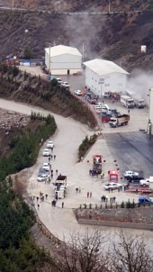 Balıkesir'de Trafik Kazası Açıklaması 1 Ölü, 19 Yaralı