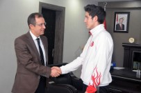 KIRAZLı - Denizlili Sporcunun Tekvandoda Hedefi Avrupa